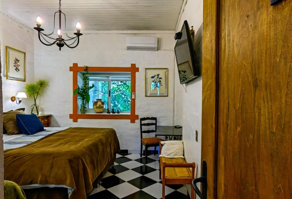 Habitación Familiar con Vistas al Jardín